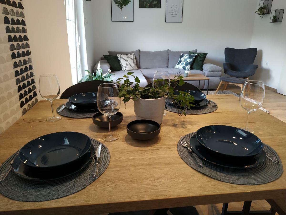 Avisi Apartment